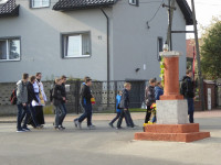 Pielgrzymka do kolegiaty 2.jpg